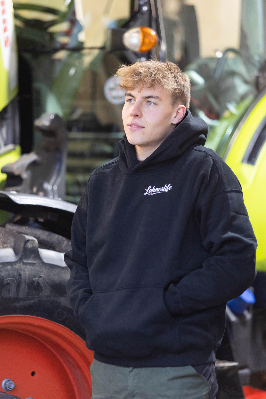 Lohnerlife - Heavy Oversized Hoodie | Gesticktes Motiv