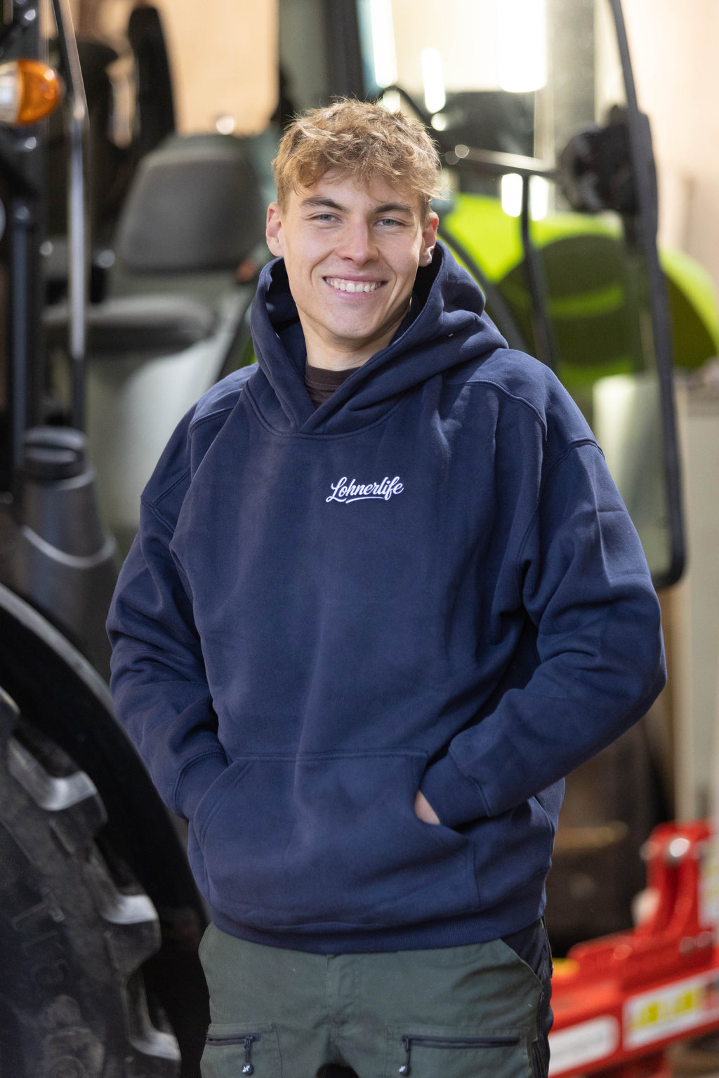 Lohnerlife - Heavy Oversized Hoodie | Gesticktes Motiv